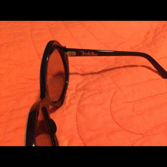 Authentic Vintage 60s Pucci Sunglasses - Picture 3 of 3